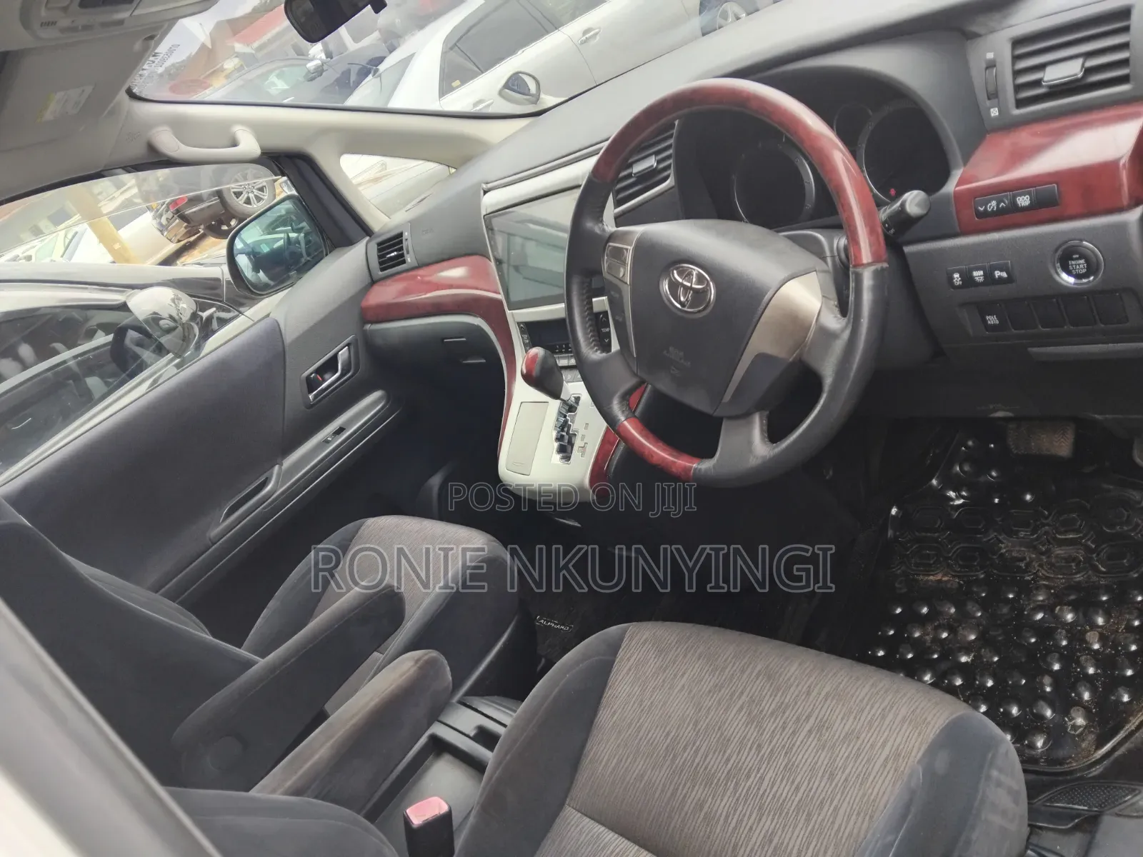 Toyota Alphard 2011 White