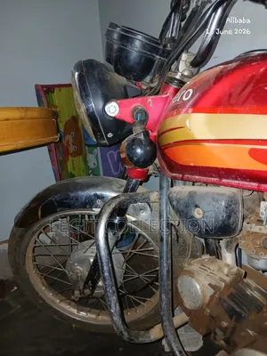 Hero Dawn 100 2021 Red