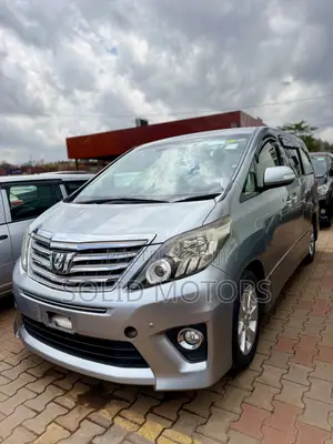 Toyota Alphard 2.4 Petrol AWD 2014 Silver