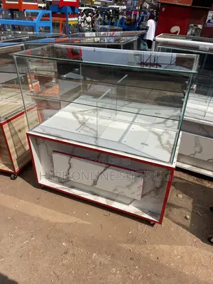 Worldwide Designs Brandnew Showcase Display Board