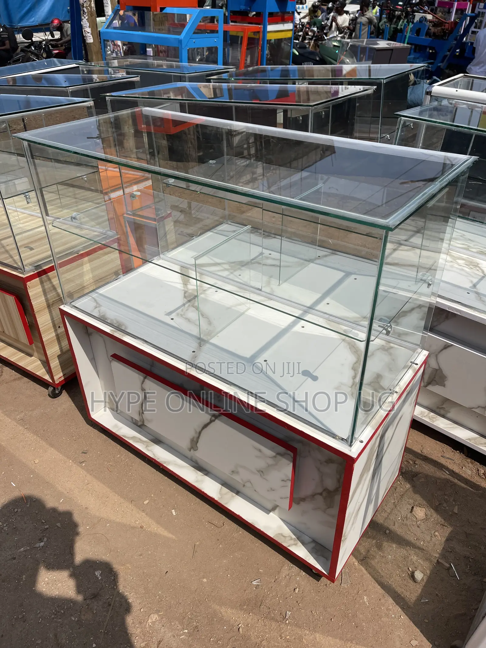 Worldwide Designs Brandnew Showcase Display Board