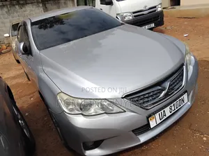Toyota Mark X 2010 Silver