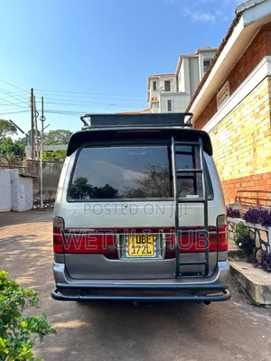 Toyota HiAce 2001 Grey