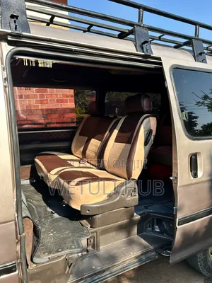 Toyota HiAce 2001 Grey