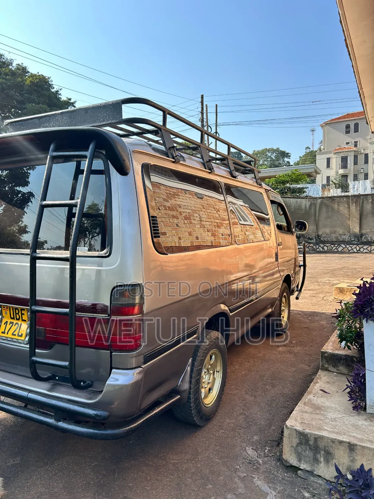 Toyota HiAce 2001 Grey