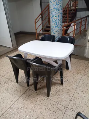 Plastic Table Set With 6chairs