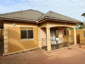3bdrm House in Division A for sale