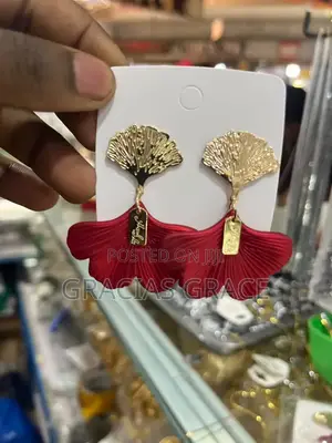 Earring for Women at Good Price