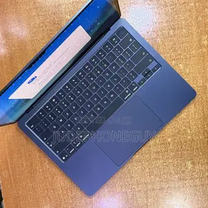 New Laptop Apple MacBook Air 2026 M5 16GB Apple M5 SSD 512GB