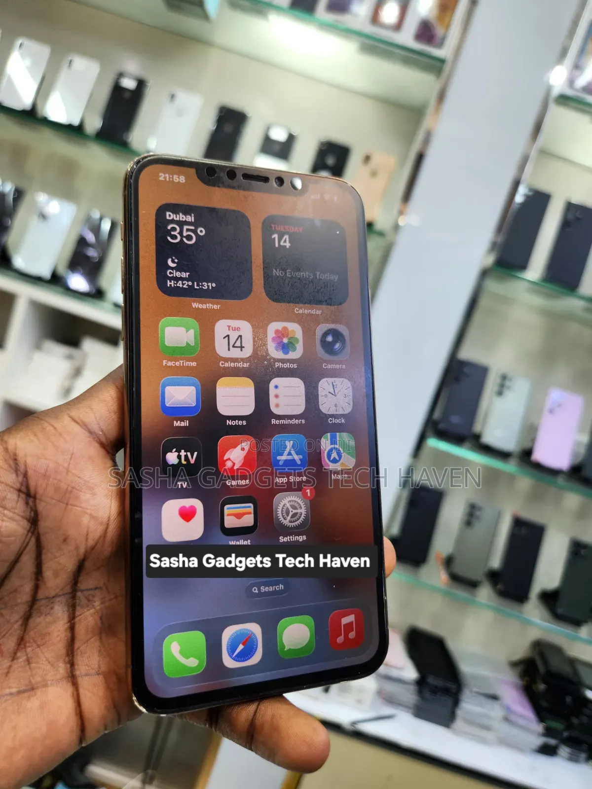 Apple iPhone 11 Pro Max 64 GB Gold