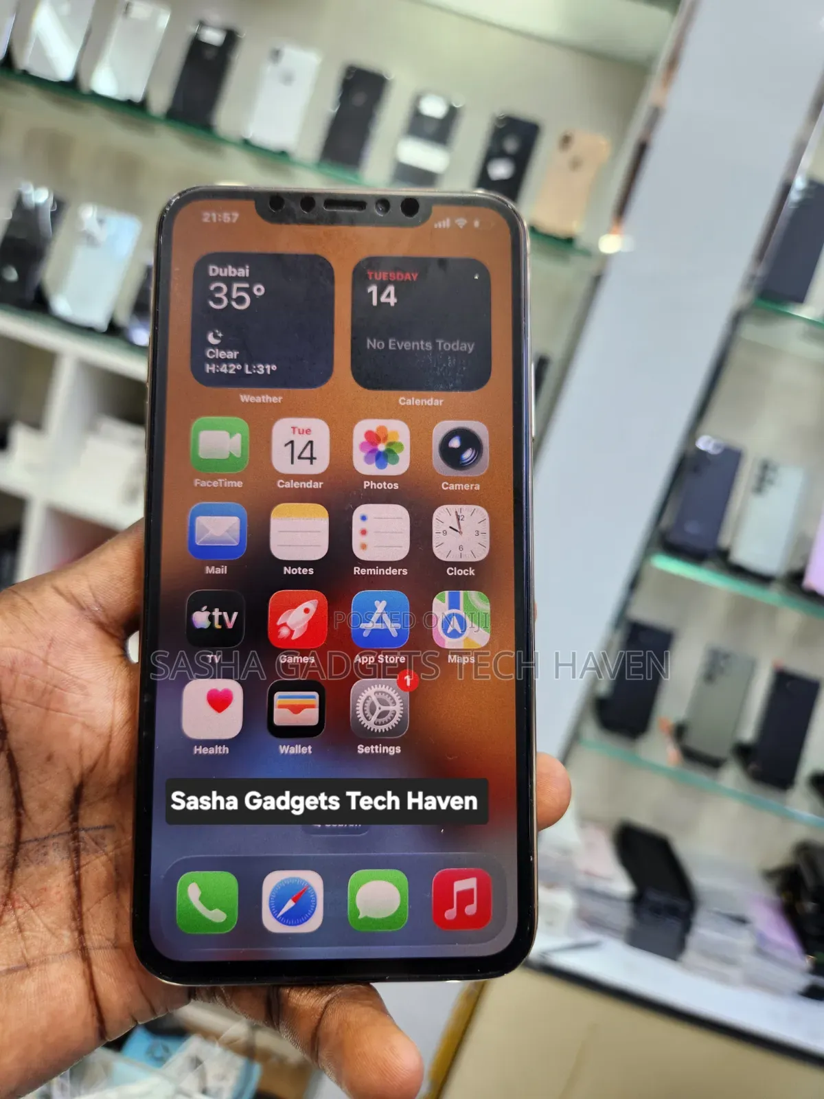 Apple iPhone 11 Pro Max 64 GB Gold