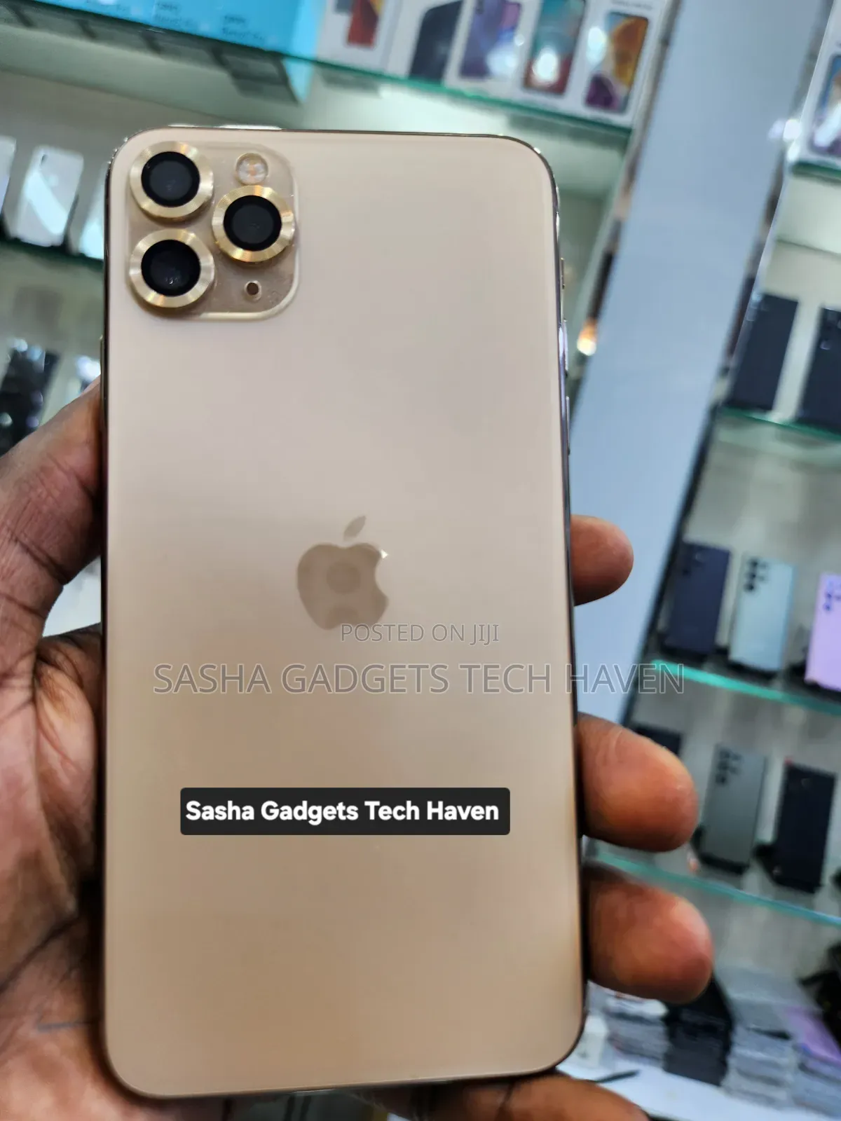 Apple iPhone 11 Pro Max 64 GB Gold