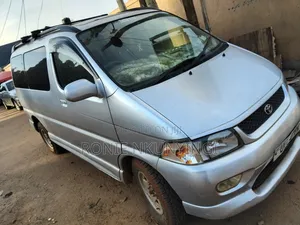 Toyota Regius 2003 Silver