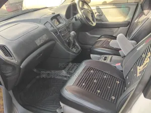 Toyota Harrier 2001 White