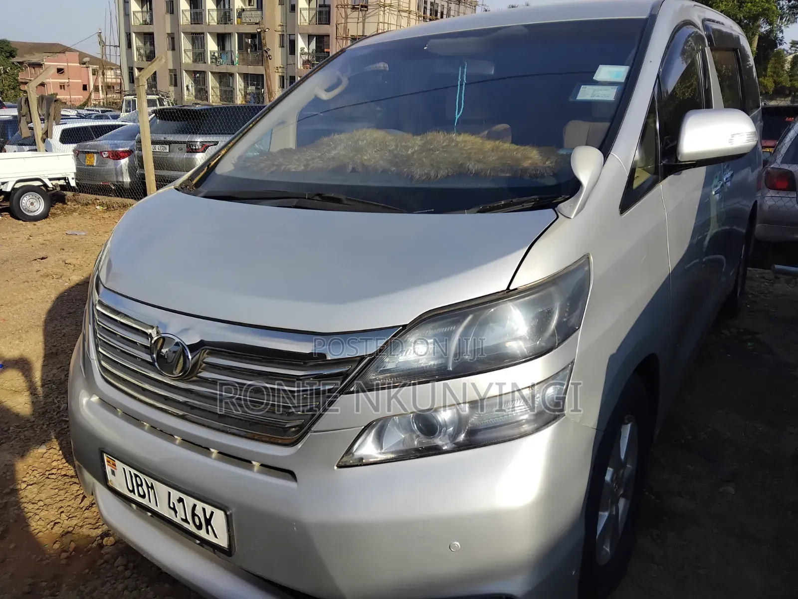 Toyota Alphard 2012 Silver