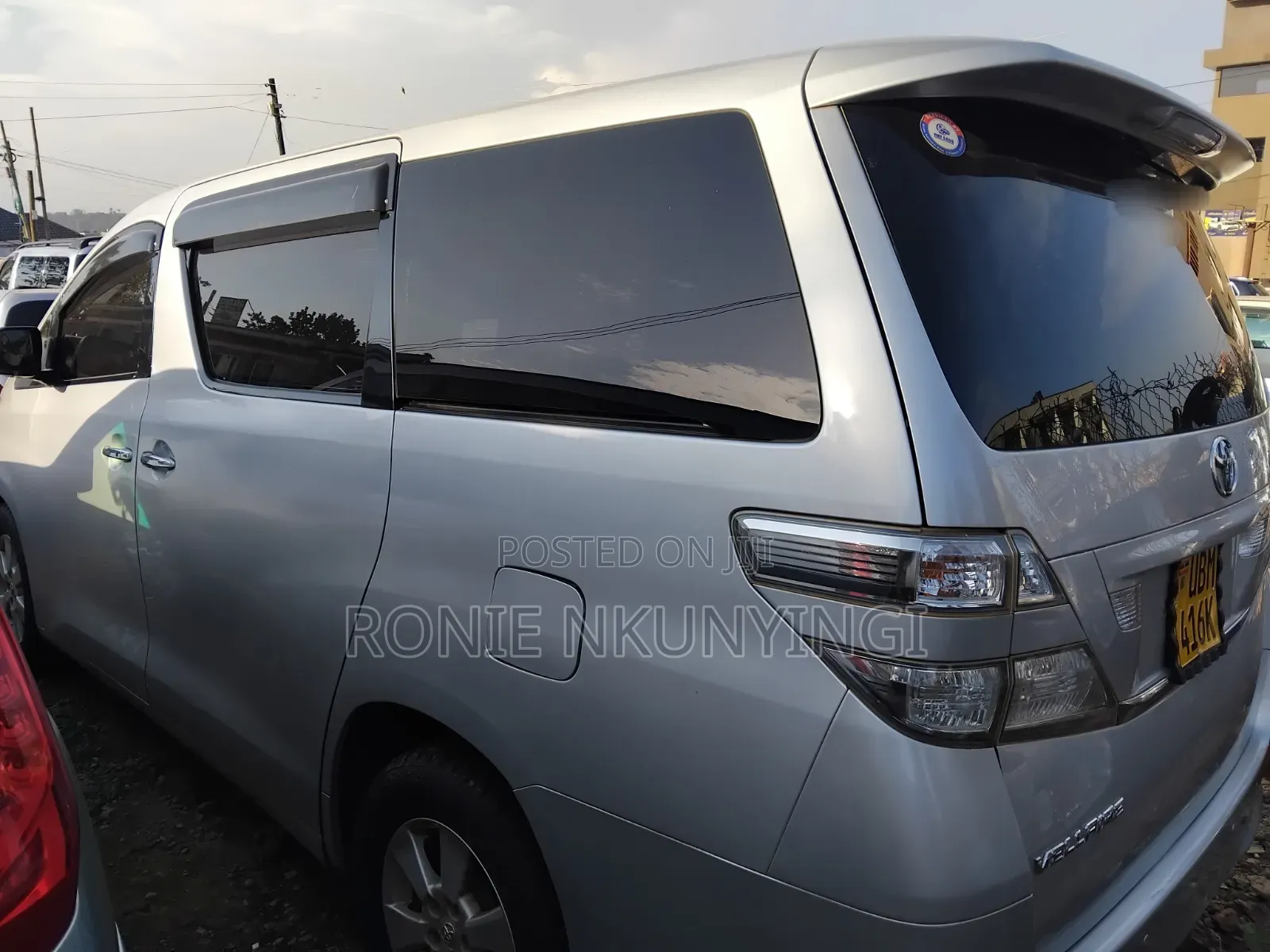 Toyota Alphard 2012 Silver