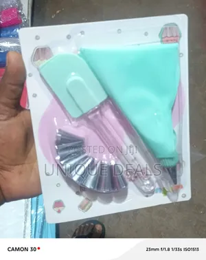 Cake Icing Decorating Tool Kit