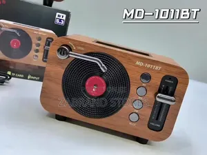Retro-Style Bluetooth Speaker FM Radio