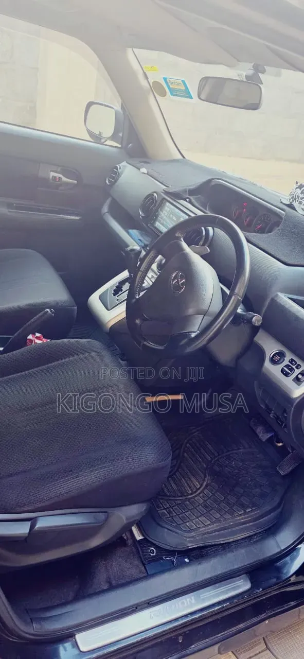 Toyota Vellfire 2008 Black