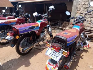 Bajaj Boxer 100 2022 Red