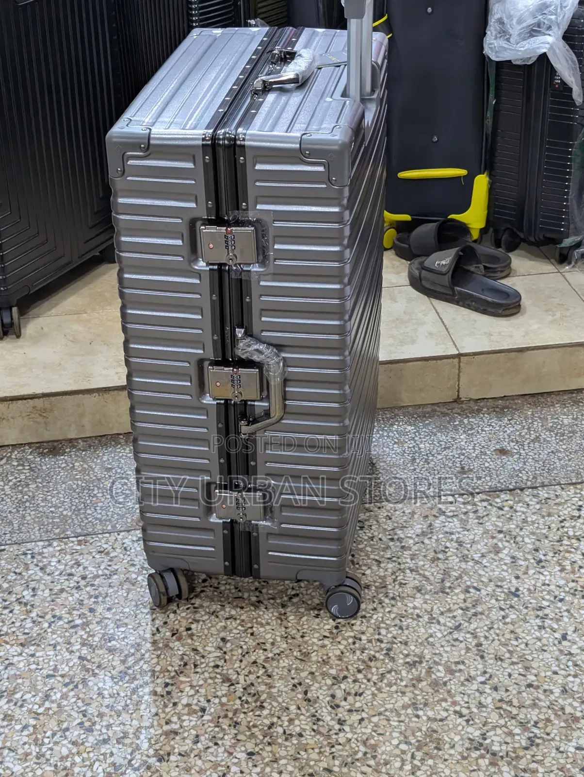 Dfavours Lock Small Suitcases