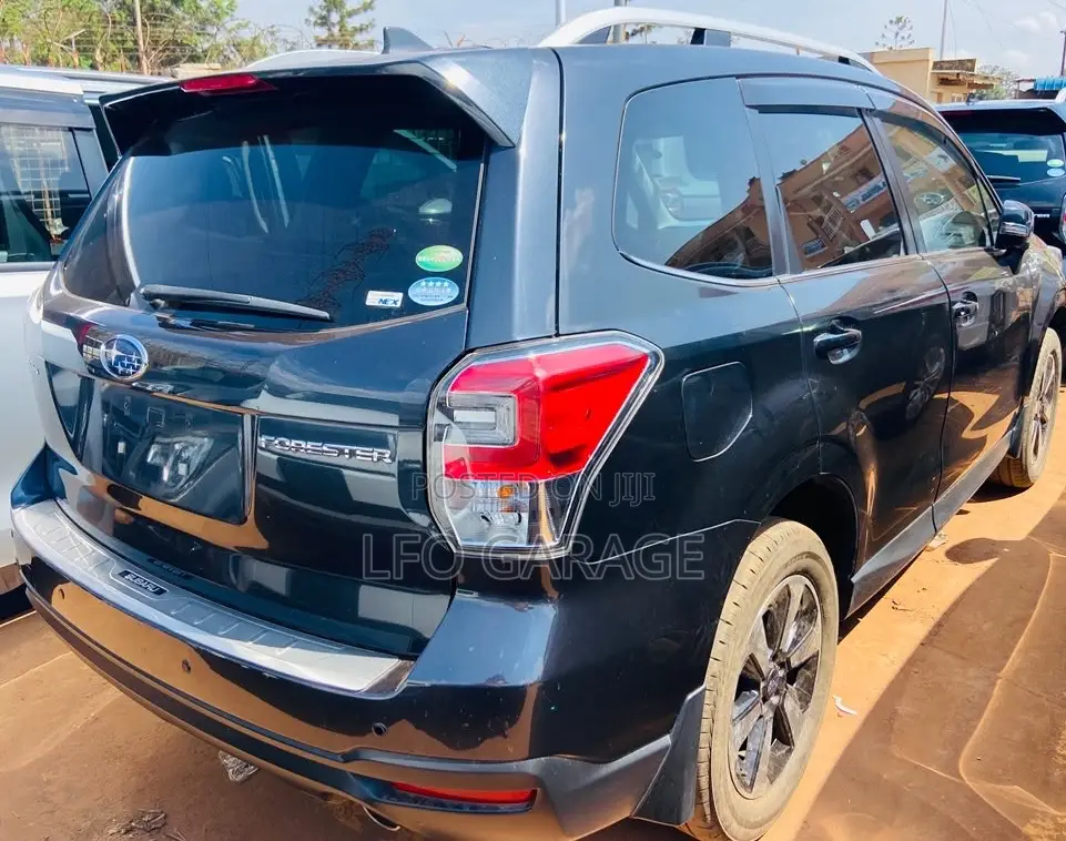 Subaru Forester 2.0XT Premium AWD 2017 Blue