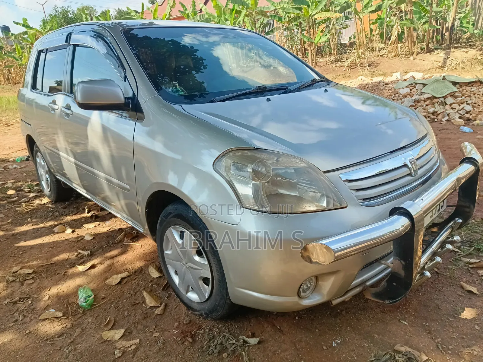 Toyota Raum 2002 Silver