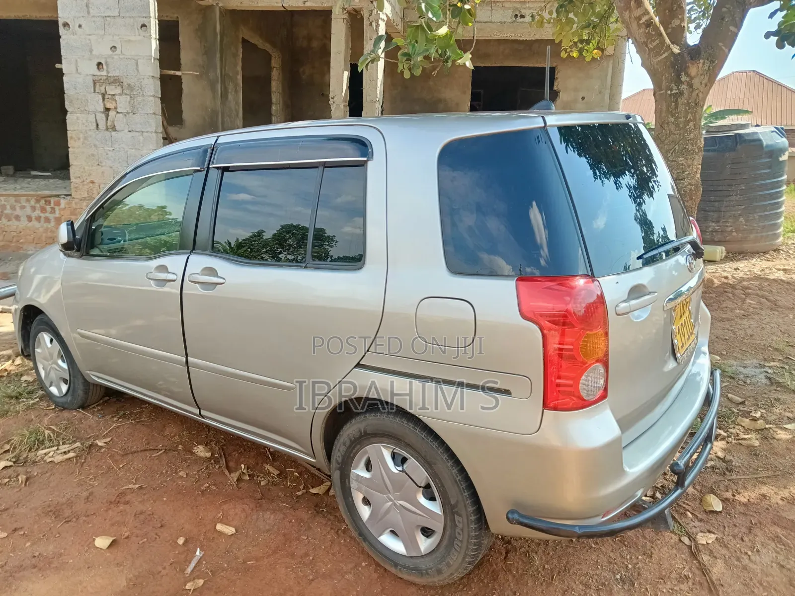 Toyota Raum 2002 Silver