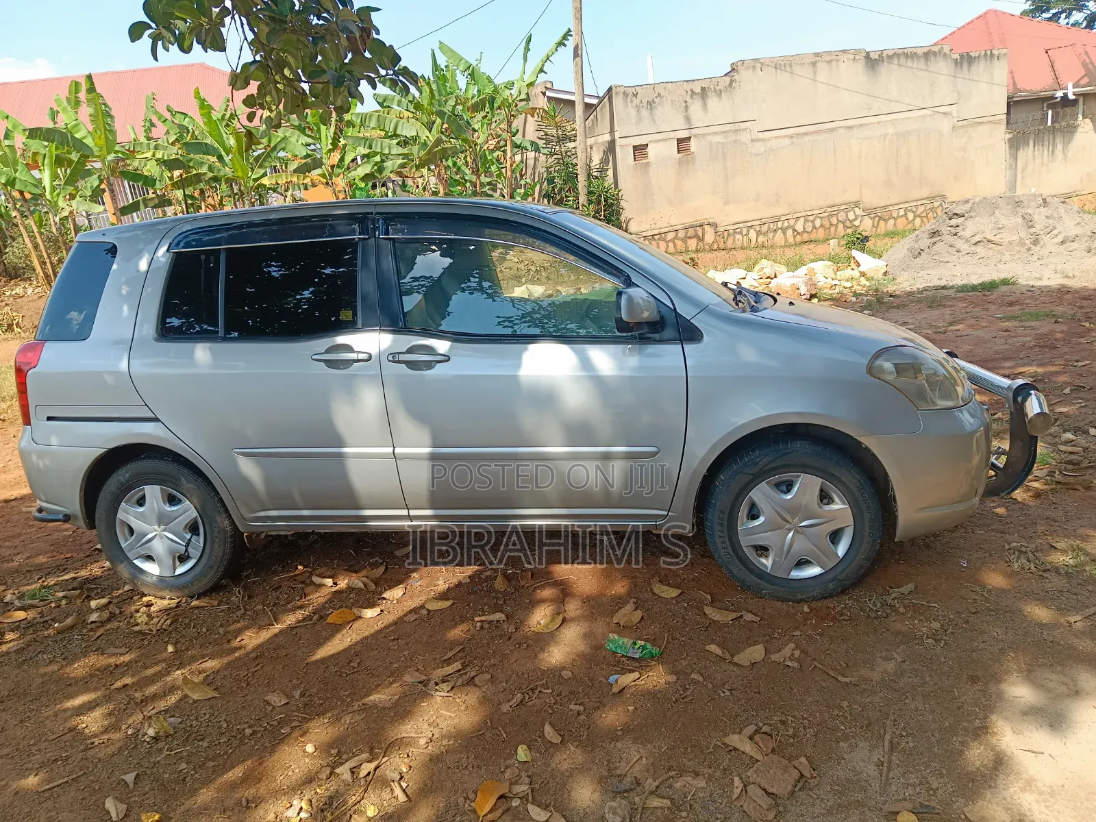 Toyota Raum 2002 Silver