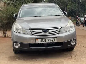 Subaru Outback 2010 Silver