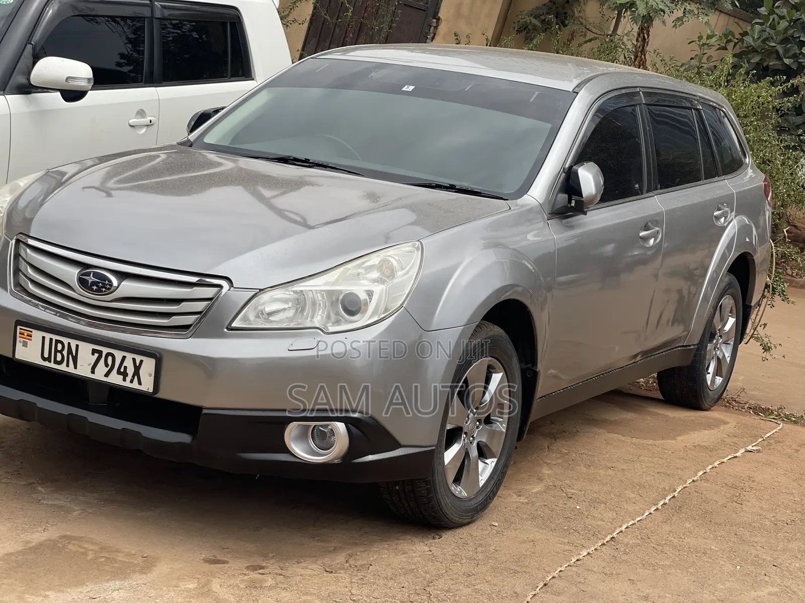 Subaru Outback 2010 Silver