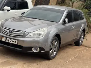 Subaru Outback 2010 Silver