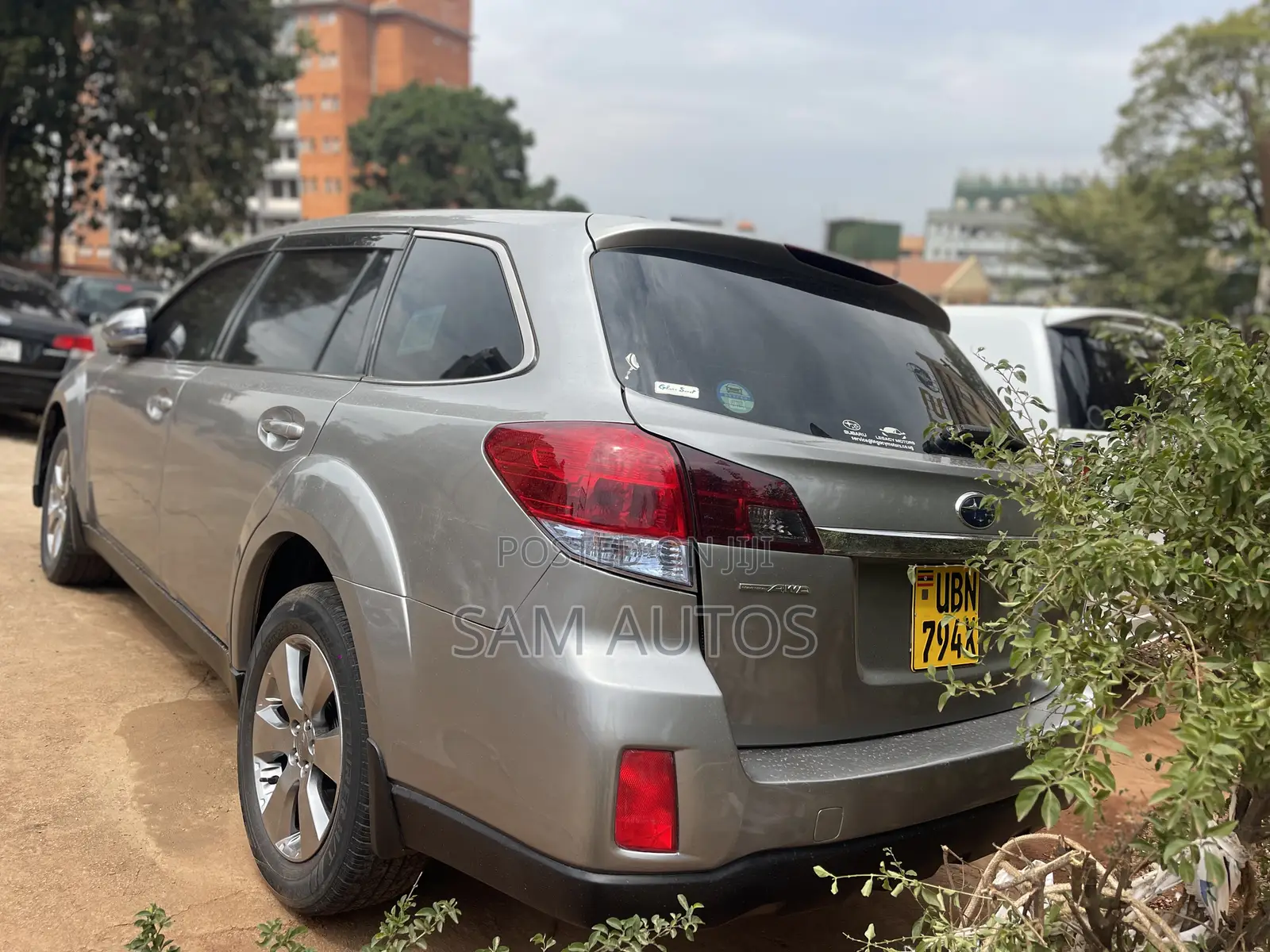 Subaru Outback 2010 Silver