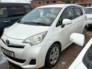 Toyota Ractis 1.5 FWD 2014 White