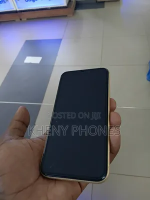 Apple iPhone XR 64 GB Yellow