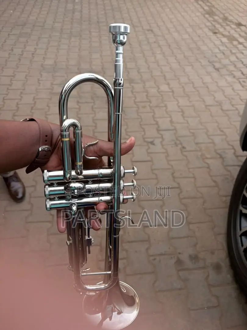 Seranade Bb Silver Trumpet