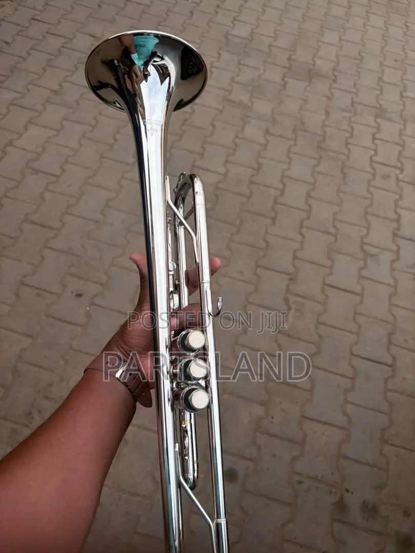 Seranade Bb Silver Trumpet