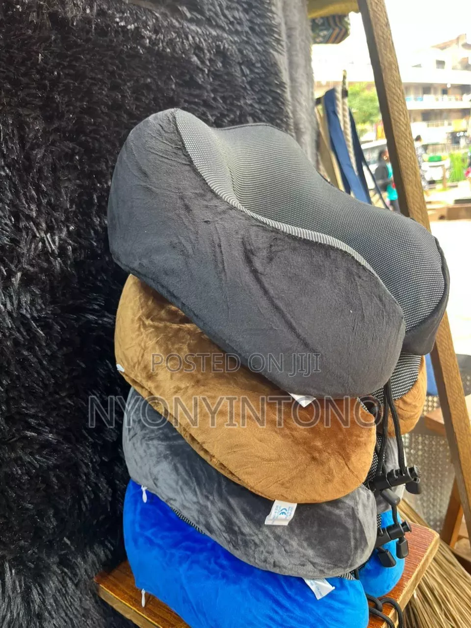 Comfortable Neck Pillow