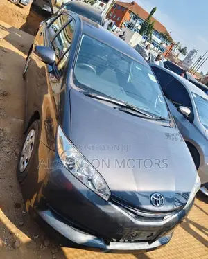 Toyota Wish 2013 Gray