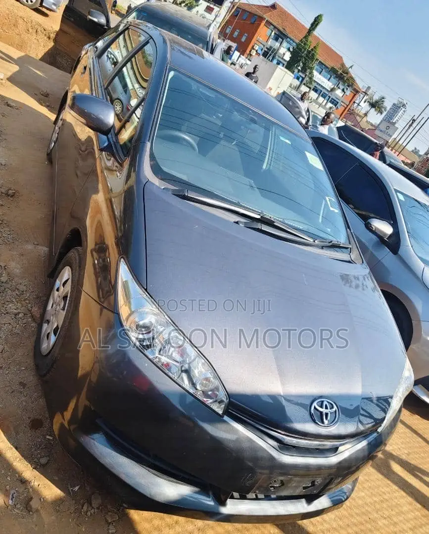 Toyota Wish 2013 Gray