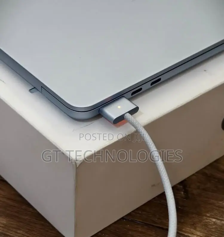 New Laptop Apple MacBook Air 2025 M4 16GB Apple M4 SSD 256GB