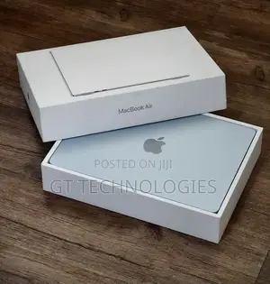 New Laptop Apple MacBook Air 2025 M4 16GB Apple M4 SSD 256GB