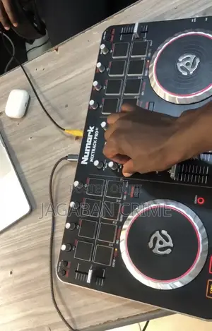 Numark Pro 2