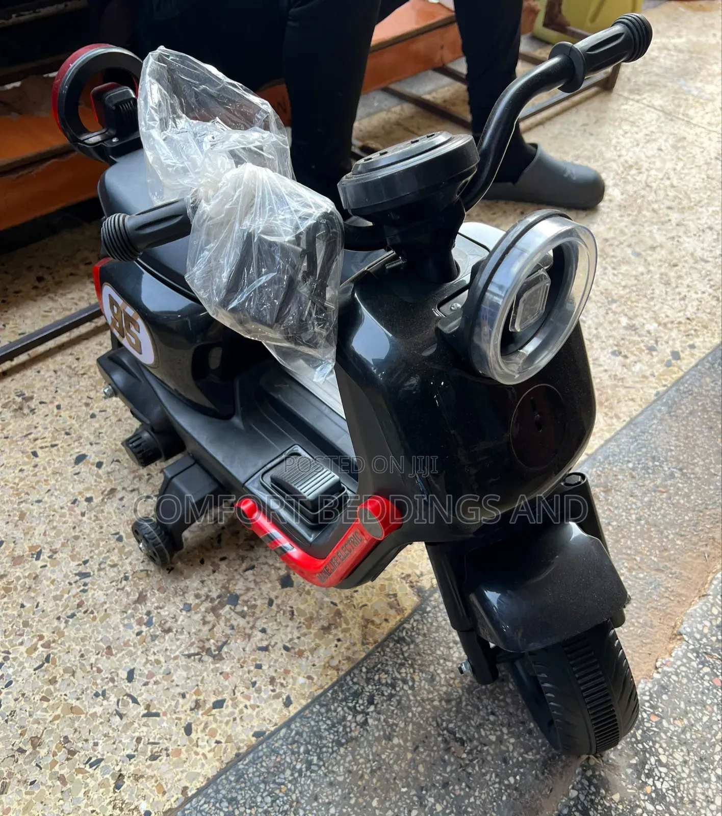 Rechargeable Kids Motorcycle With Side Wheels 1 to 4 Years