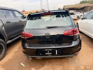 Volkswagen Golf 2013 Black