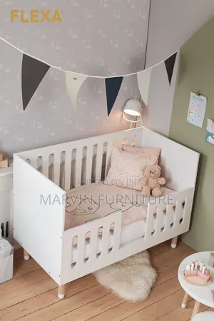 Baby Coci Bed in Mahogany Tembles