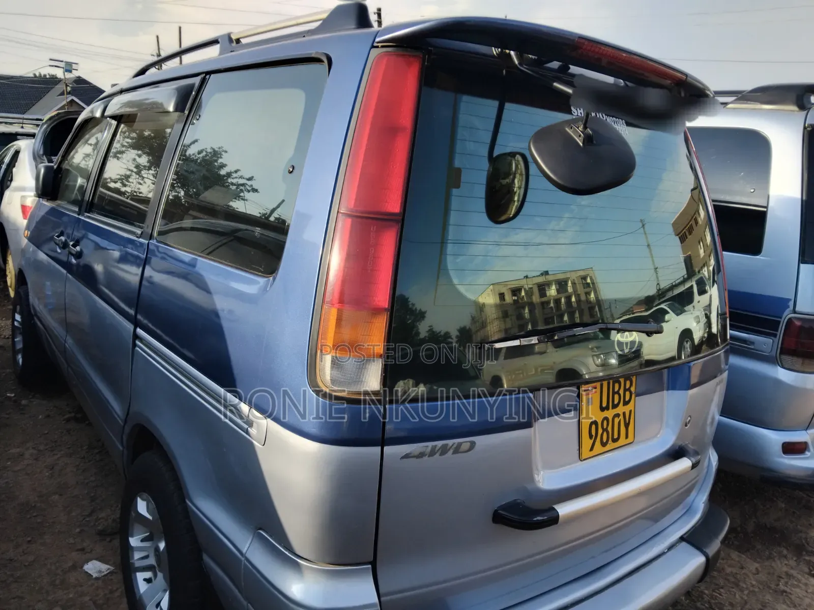 Toyota Noah 2001 Blue