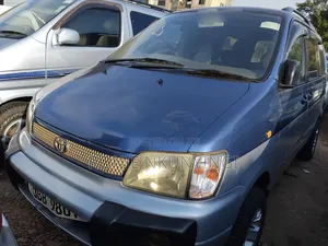 Toyota Noah 2001 Blue