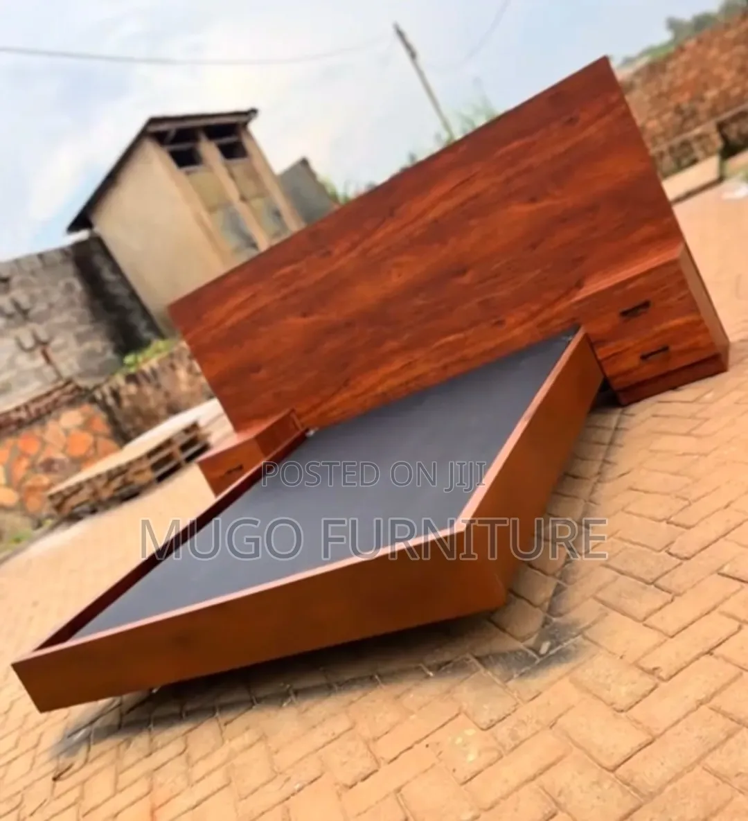 Brilliant 5x6 Queen's Size Bed