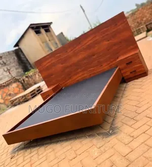 Brilliant 5x6 Queen's Size Bed